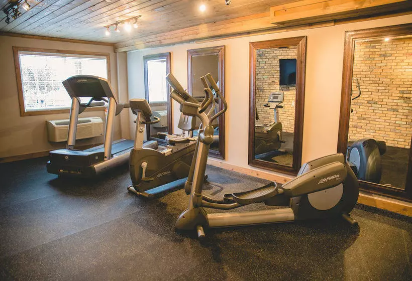 Отель Harbor Town Inn