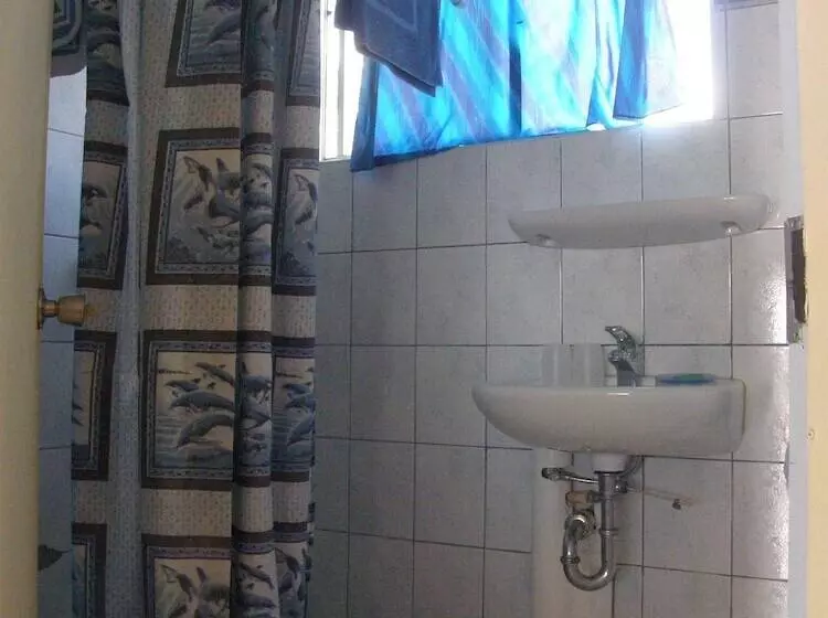 هتل Tamarind Tree