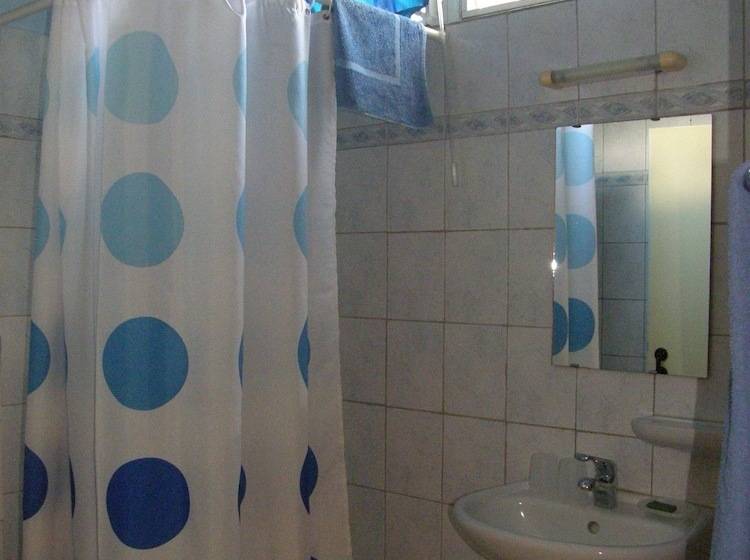 هتل Tamarind Tree