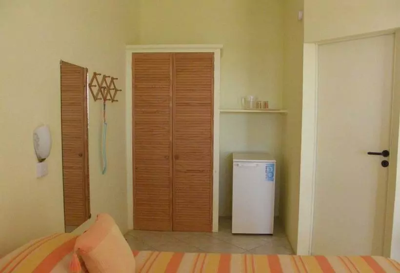 هتل Tamarind Tree