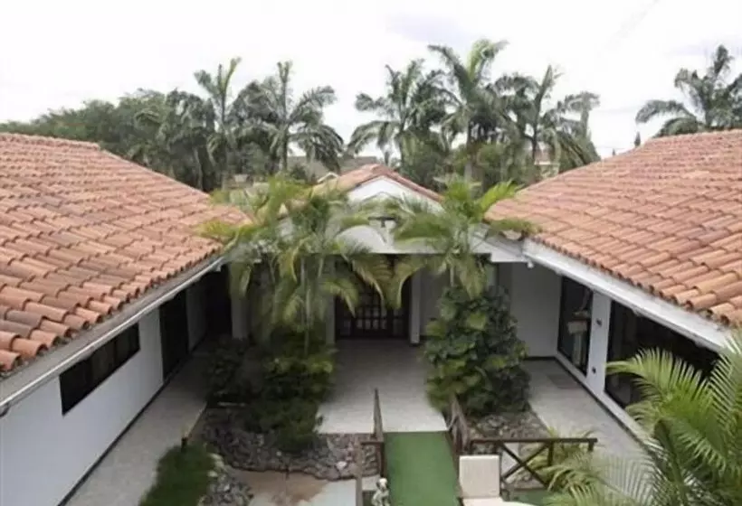 فندق Villa Victoria Executive Guest Lodge