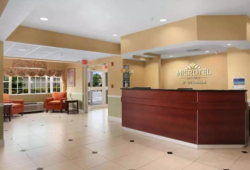 Microtel Inn & Suites By Wyndham Panama City