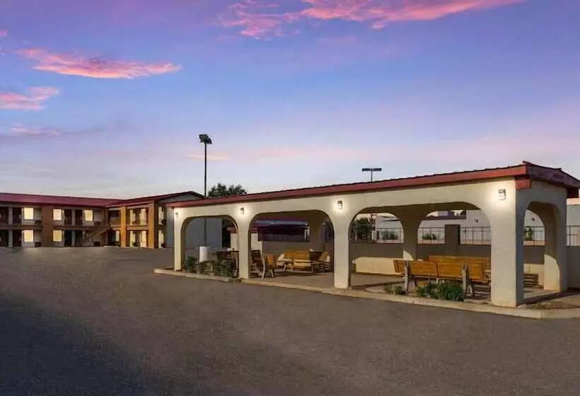 Мотель Baymont By Wyndham Socorro