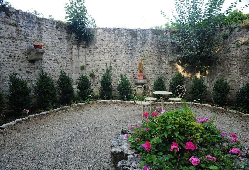 پانسیون Hôtellerie Saint Yves