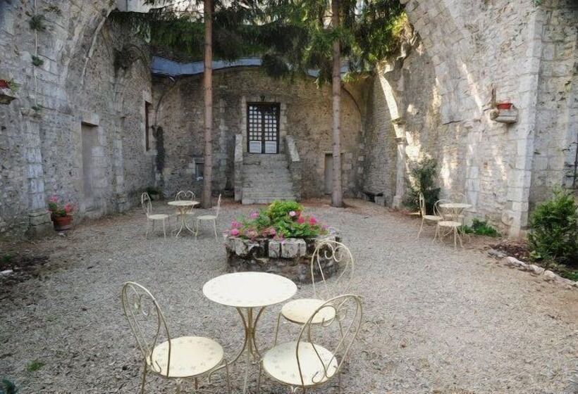 پانسیون Hôtellerie Saint Yves