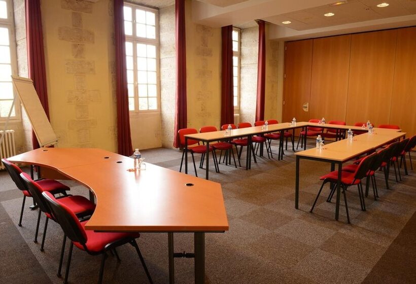 پانسیون Hôtellerie Saint Yves