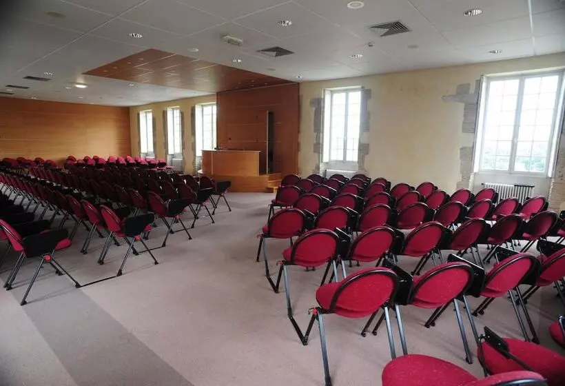 Majatalo Hôtellerie Saint Yves