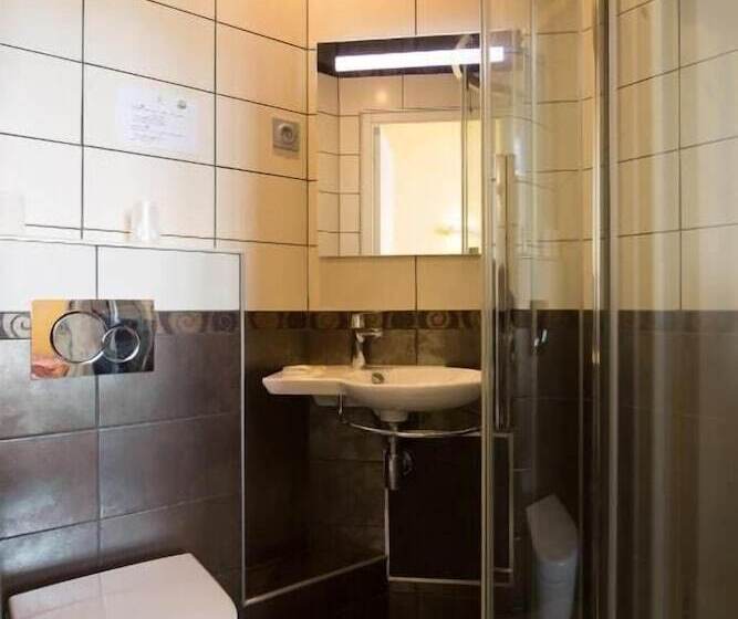 پانسیون Hôtellerie Saint Yves