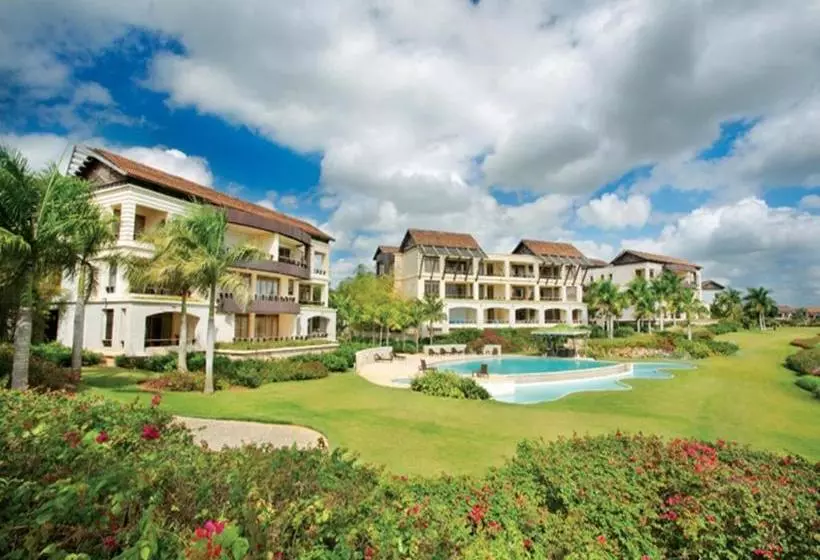 استراحتگاه Los Altos Residences By Mint