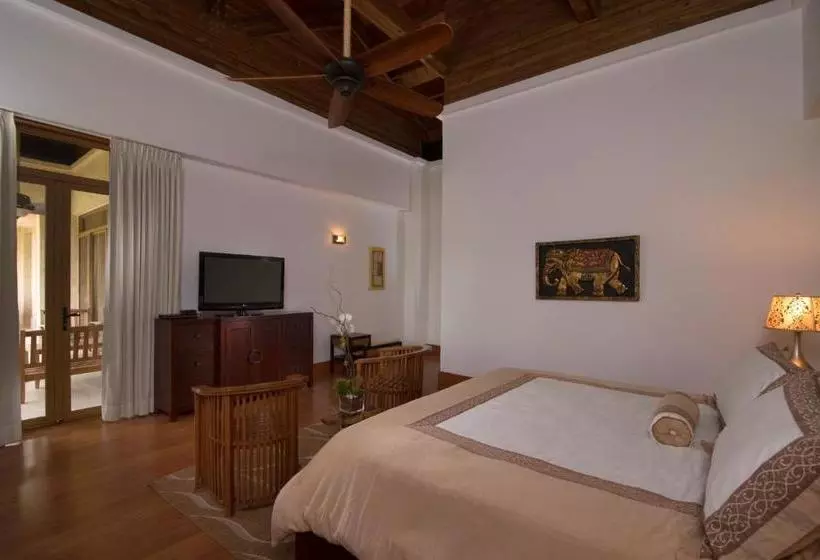 استراحتگاه Los Altos Residences By Mint