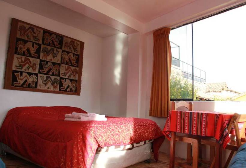 San Blas Backpacker Hostel