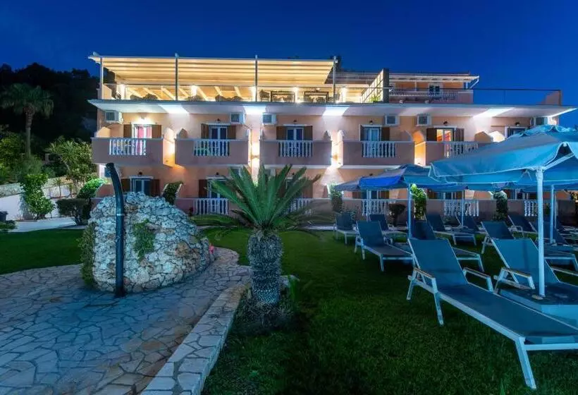 Anemona Beach