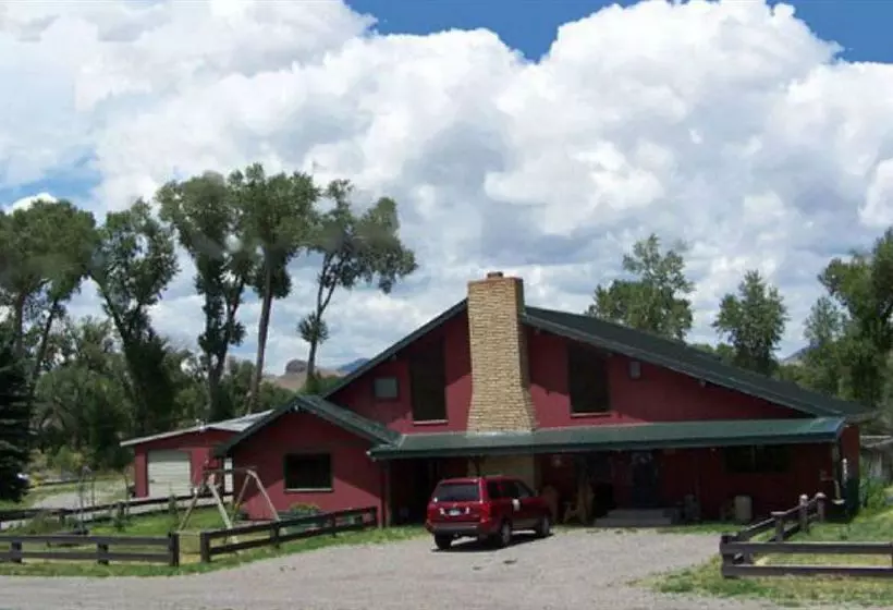 Apple Lodge Bed & Breakfast