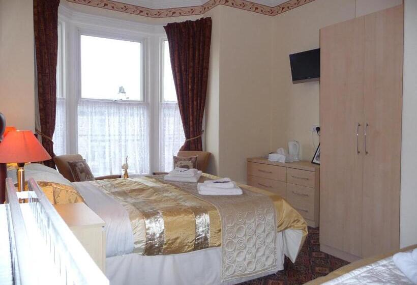 مبيت وإفطار The Warwick Southport