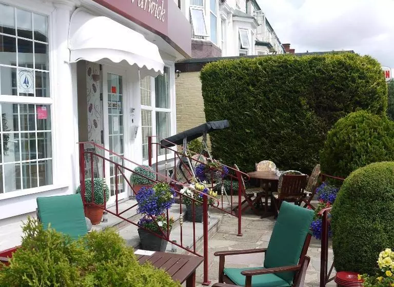 مبيت وإفطار The Warwick Southport