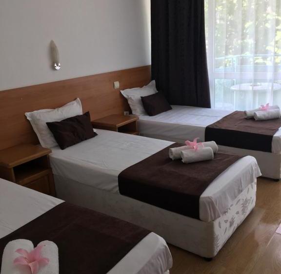 هتل Dreams Family