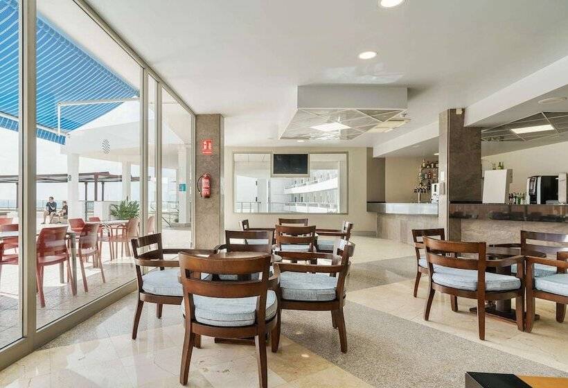 בית מלון כפרי Alua Atlantico Golf