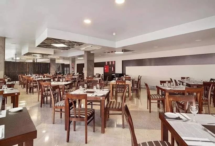 Отель Alua Atlantico Golf