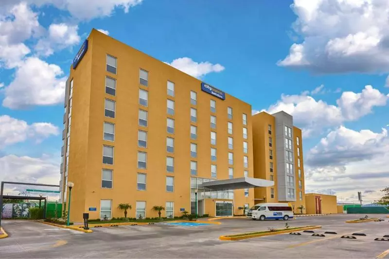 בית מלון כפרי City Express By Marriott Aguascalientes Sur
