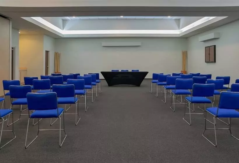 ホテル City Express By Marriott Culiacan