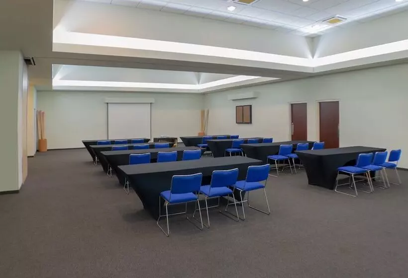 ホテル City Express By Marriott Culiacan