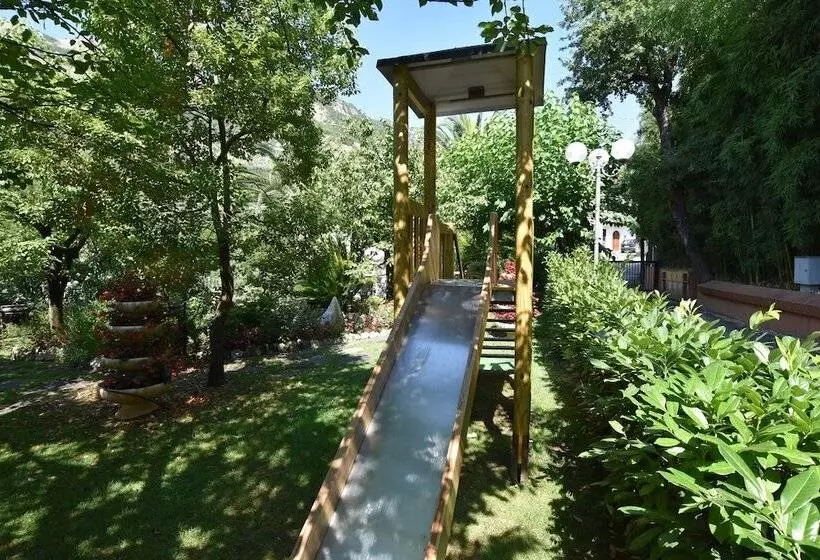 בית מלון כפרי Des Reves