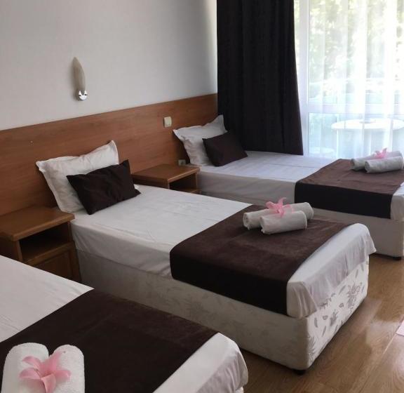 هتل Dreams Family