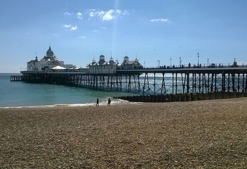 ホテル Ebor Lodge