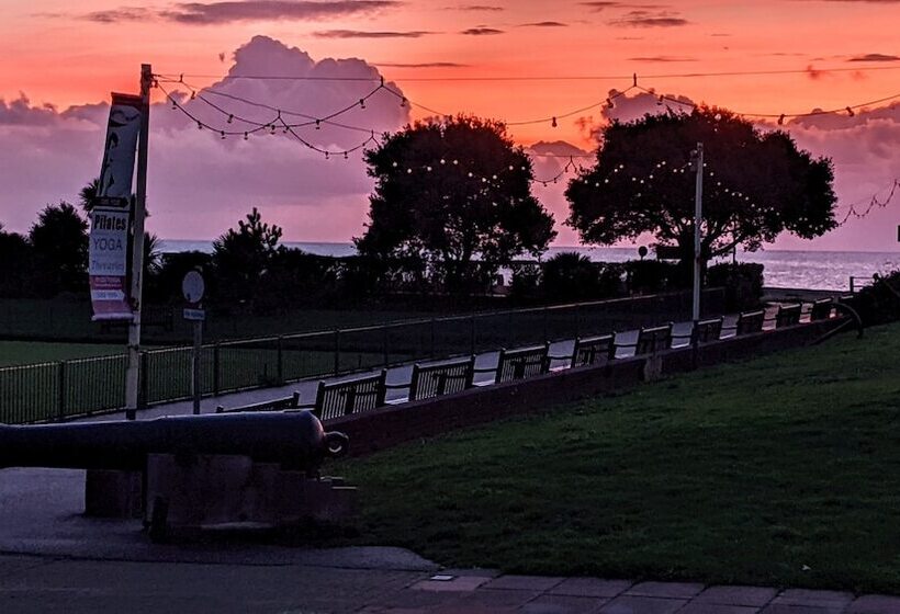 ホテル Ebor Lodge