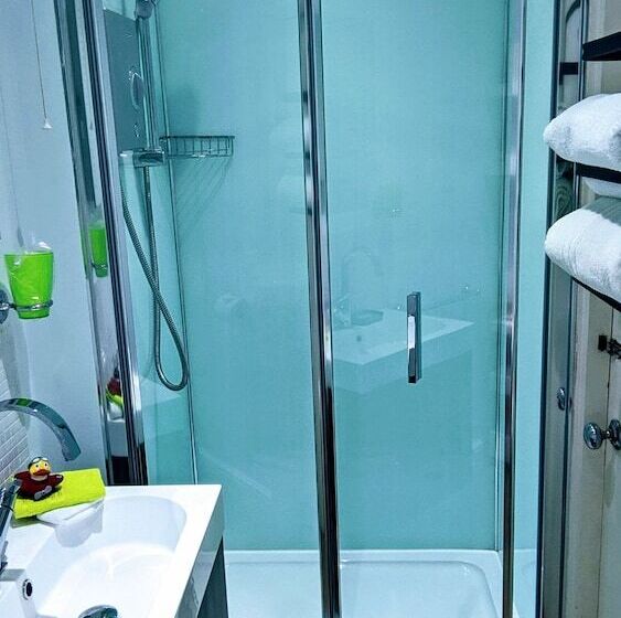 ホテル Ebor Lodge