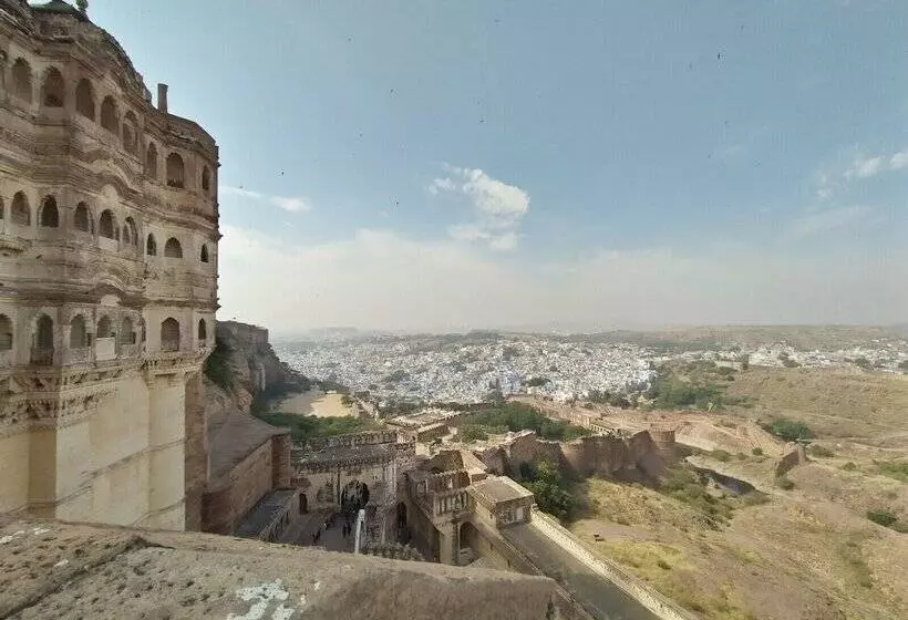 Отель Ganesham Guest House