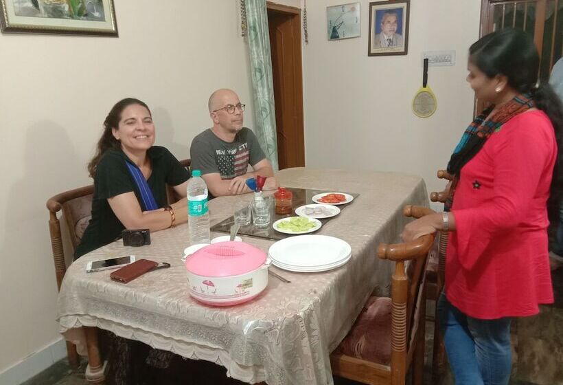 בית מלון כפרי Ganesham Guest House