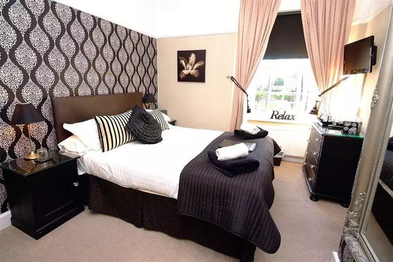 Otel Holly Lodge Guest House With Free Off Site Health Club