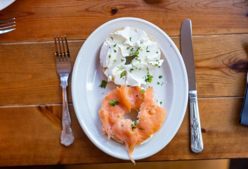 فندق Holly Lodge Guest House With Free Off Site Health Club