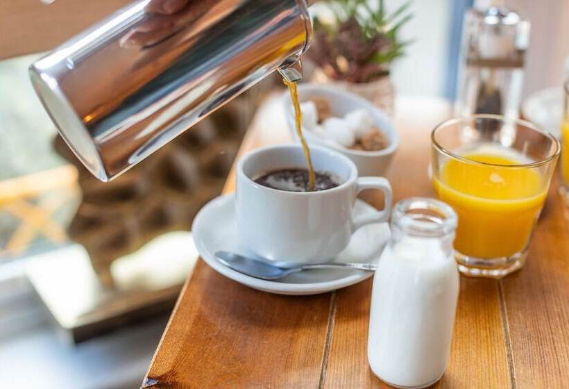 فندق Holly Lodge Guest House With Free Off Site Health Club