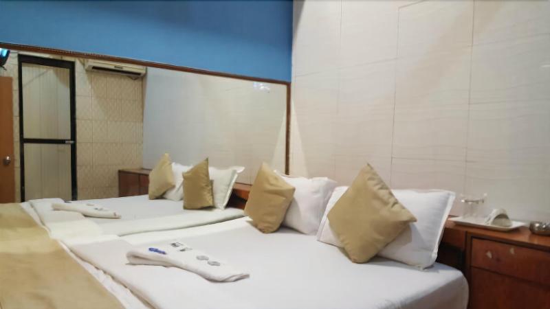 ホテル New Shahana  Hostel