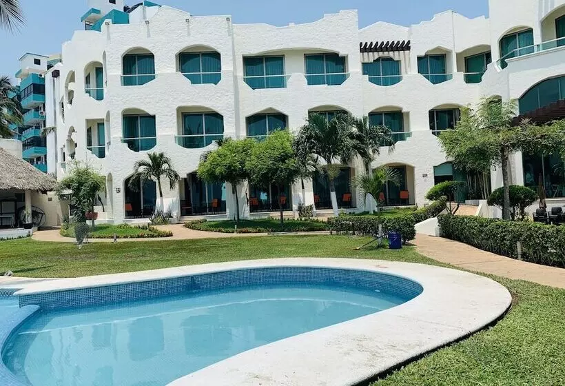 Playa Caracol Hotel & Spa