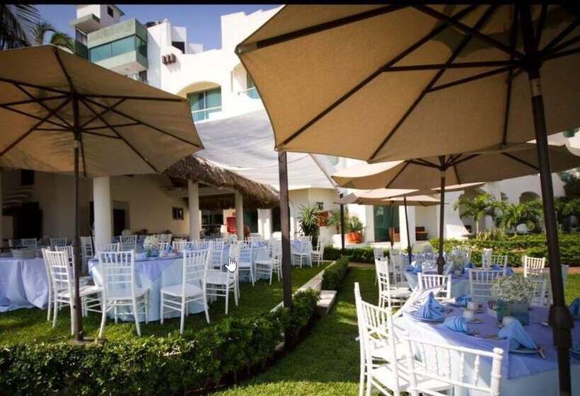 Playa Caracol Hotel & Spa