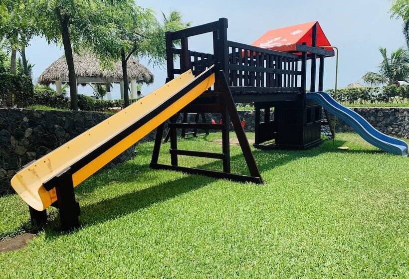 Playa Caracol Hotel & Spa