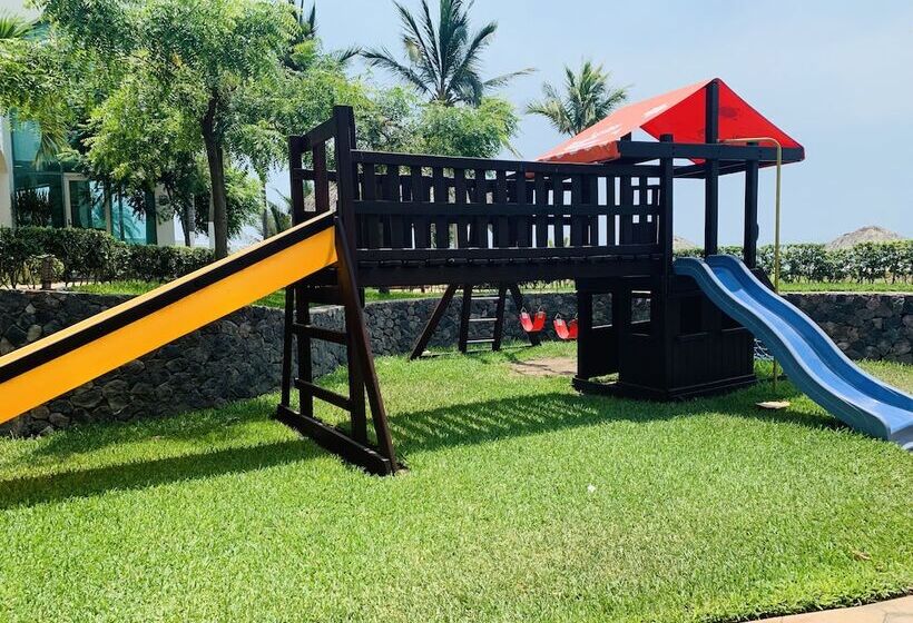 Playa Caracol Hotel & Spa