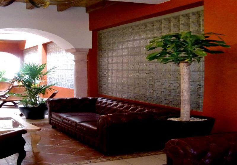 Szálloda Rio Queretaro