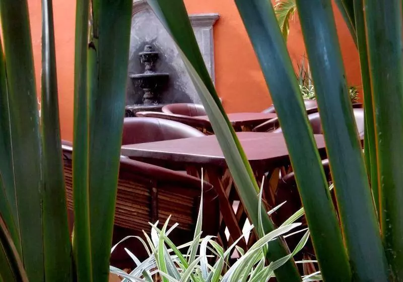 Отель Rio Queretaro