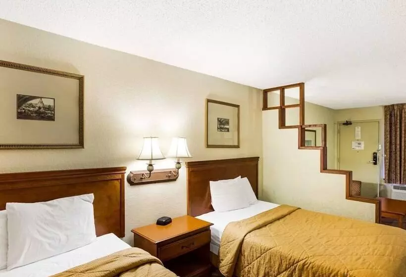 ホテル Rodeway Inn & Suites South Of Fiesta Park