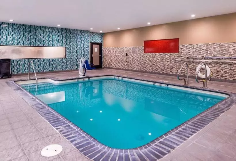 Отель Springhill Suites Temecula Valley Wine Country