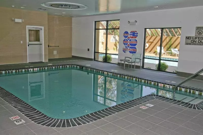 Отель Springhill Suites Temecula Valley Wine Country