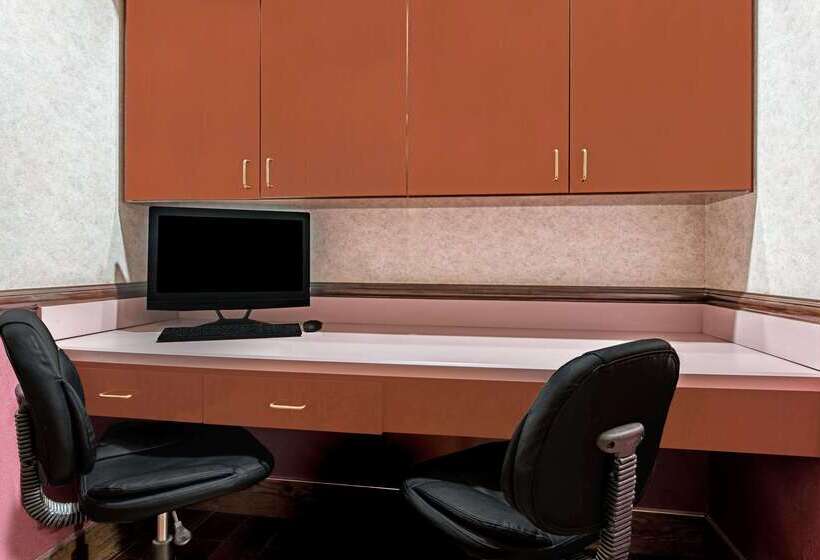 فندق Super 8 By Wyndham Shepherdsville   Louisville South I65