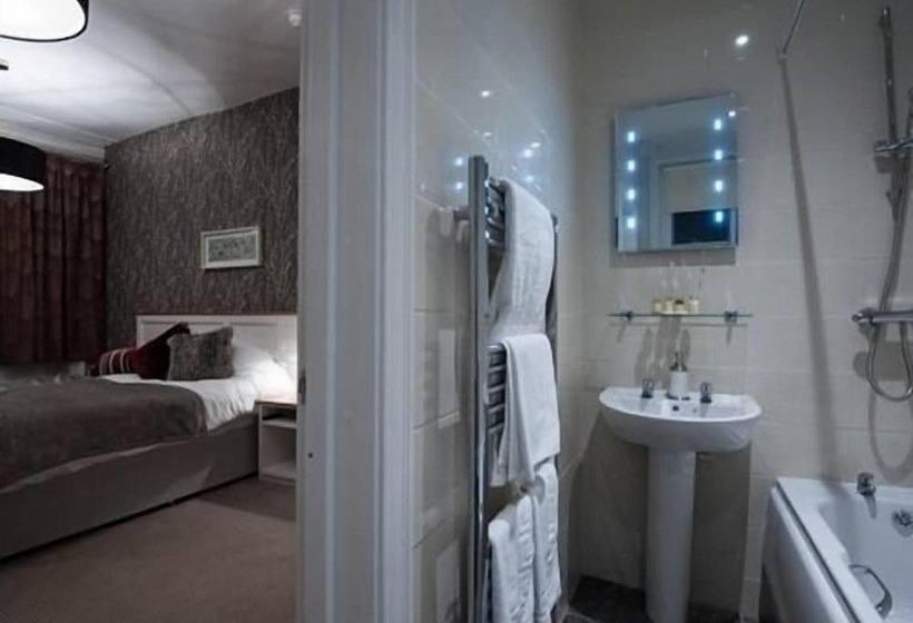 בית מלון כפרי Parkwood