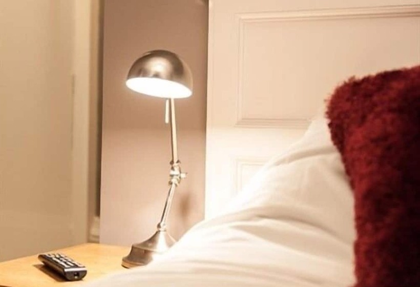 בית מלון כפרי Parkwood