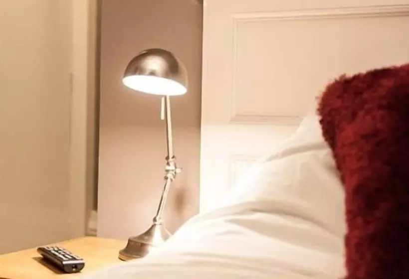 בית מלון כפרי Parkwood