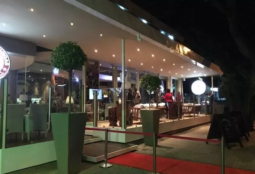 Отель Villa Das Mangas Garden